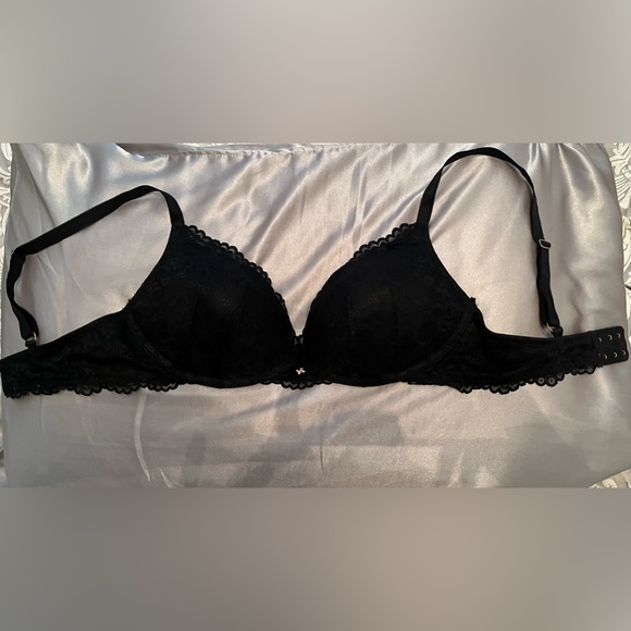 SavagexFenty Allover Lace Push Up Bra - Picture 1 of 4